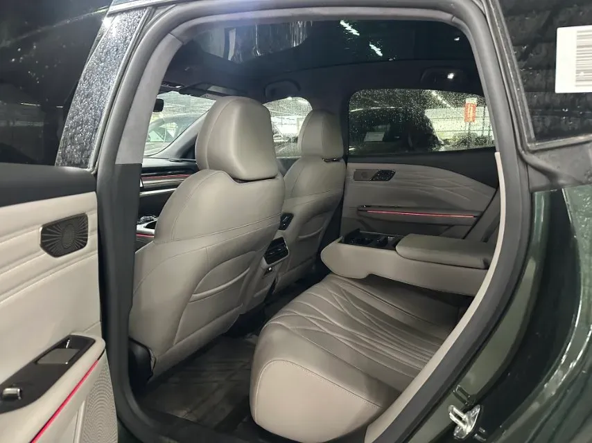 2025 Geely Galaxy Starshine 8 1.5T 163HP L4 3DHT PHEV 27.69KWH,autocango,china used car exporter,china ev exporter,chinese used car exporter,chinese used ev exporter