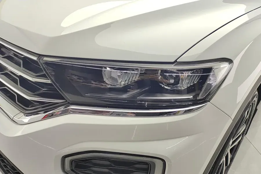 2021 Volkswagen T-Roc 1.4T 150HP L4 7DCT,autocango,china used car exporter,china ev exporter,chinese used car exporter,chinese used ev exporter