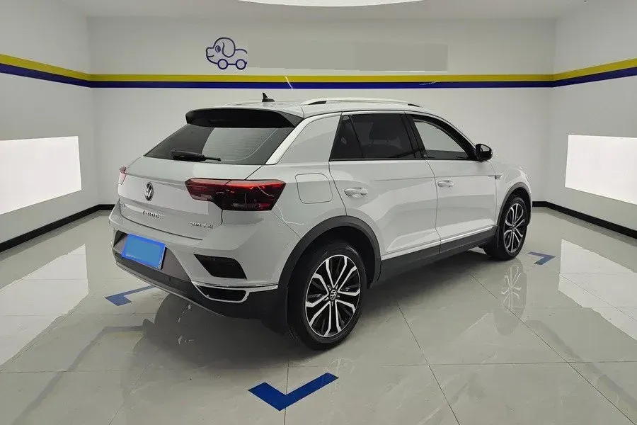 2021 Volkswagen T-Roc 1.4T 150HP L4 7DCT,autocango,china used car exporter,china ev exporter,chinese used car exporter,chinese used ev exporter