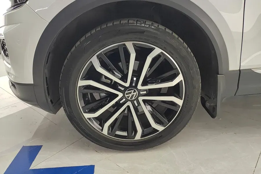 2021 Volkswagen T-Roc 1.4T 150HP L4 7DCT,autocango,china used car exporter,china ev exporter,chinese used car exporter,chinese used ev exporter