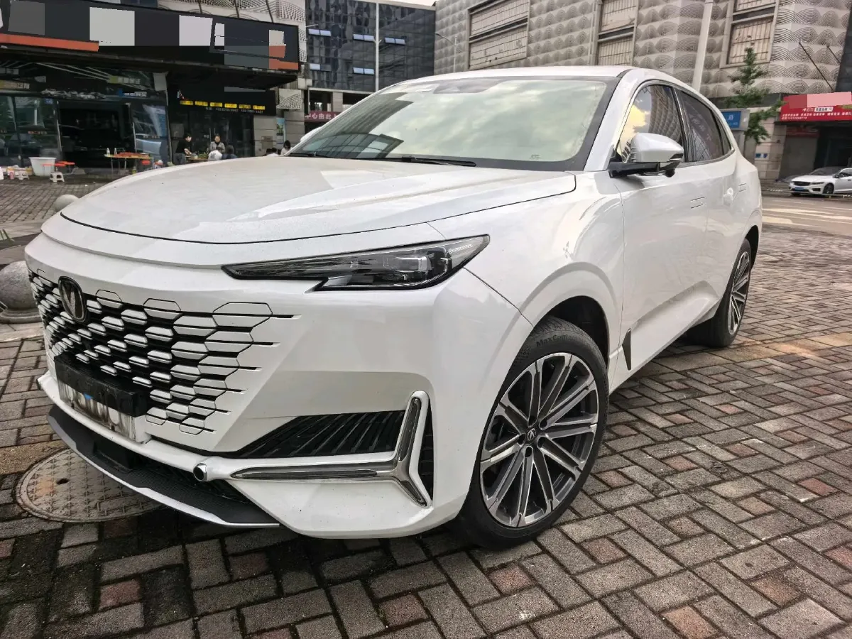 2023 ChangAn UNI-K 2.0T 233HP L4 8AT,autocango,china used car exporter,china ev exporter,chinese used car exporter,chinese used ev exporter