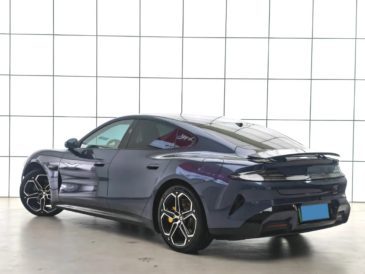 2024 MI SU7 BEV 94.3KWH,autocango,china used car exporter,china ev exporter,chinese used car exporter,chinese used ev exporter