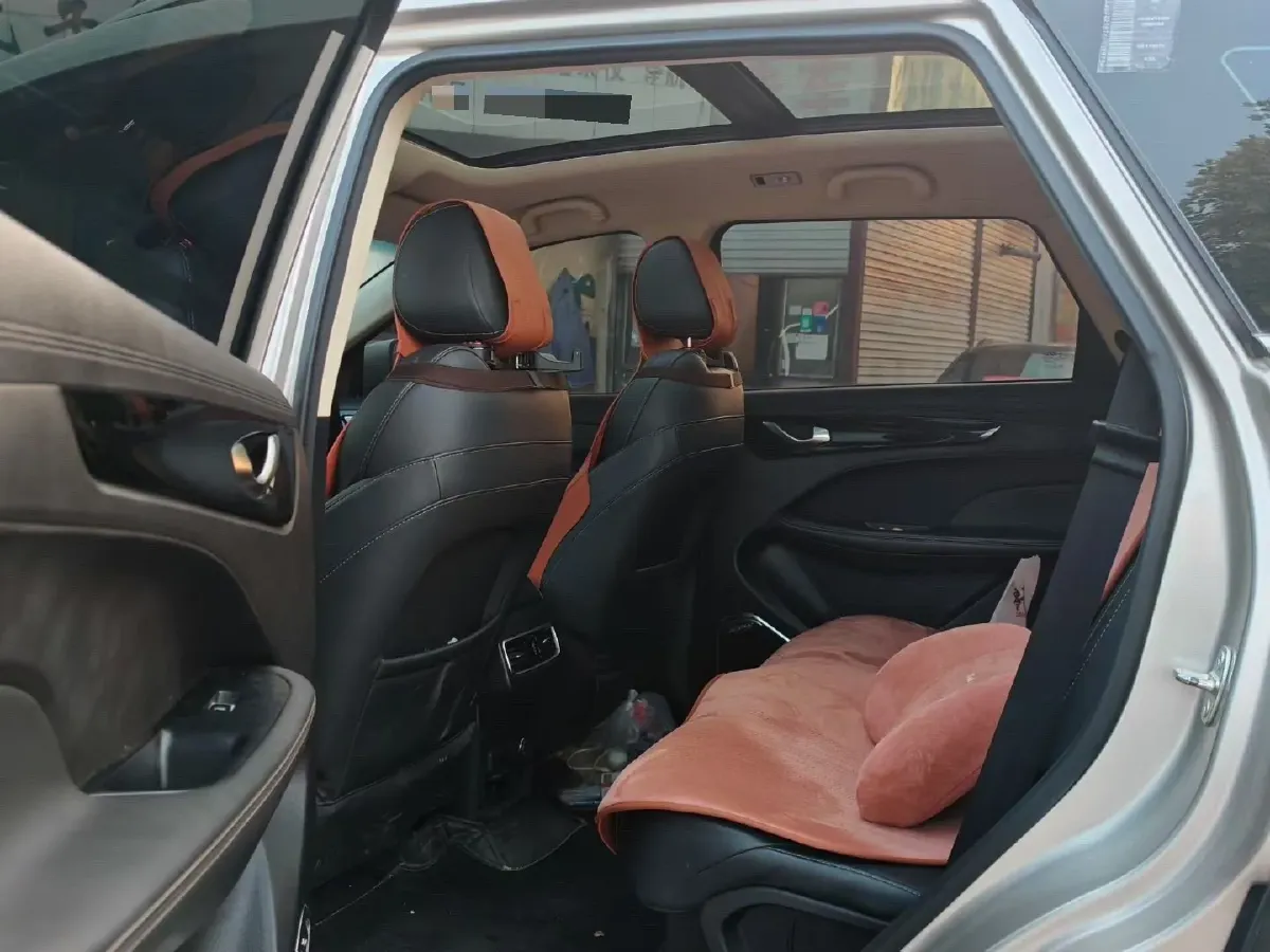 2019 Jetour X90 1.6T 197HP L4 7DCT,autocango,china used car exporter,china ev exporter,chinese used car exporter,chinese used ev exporter