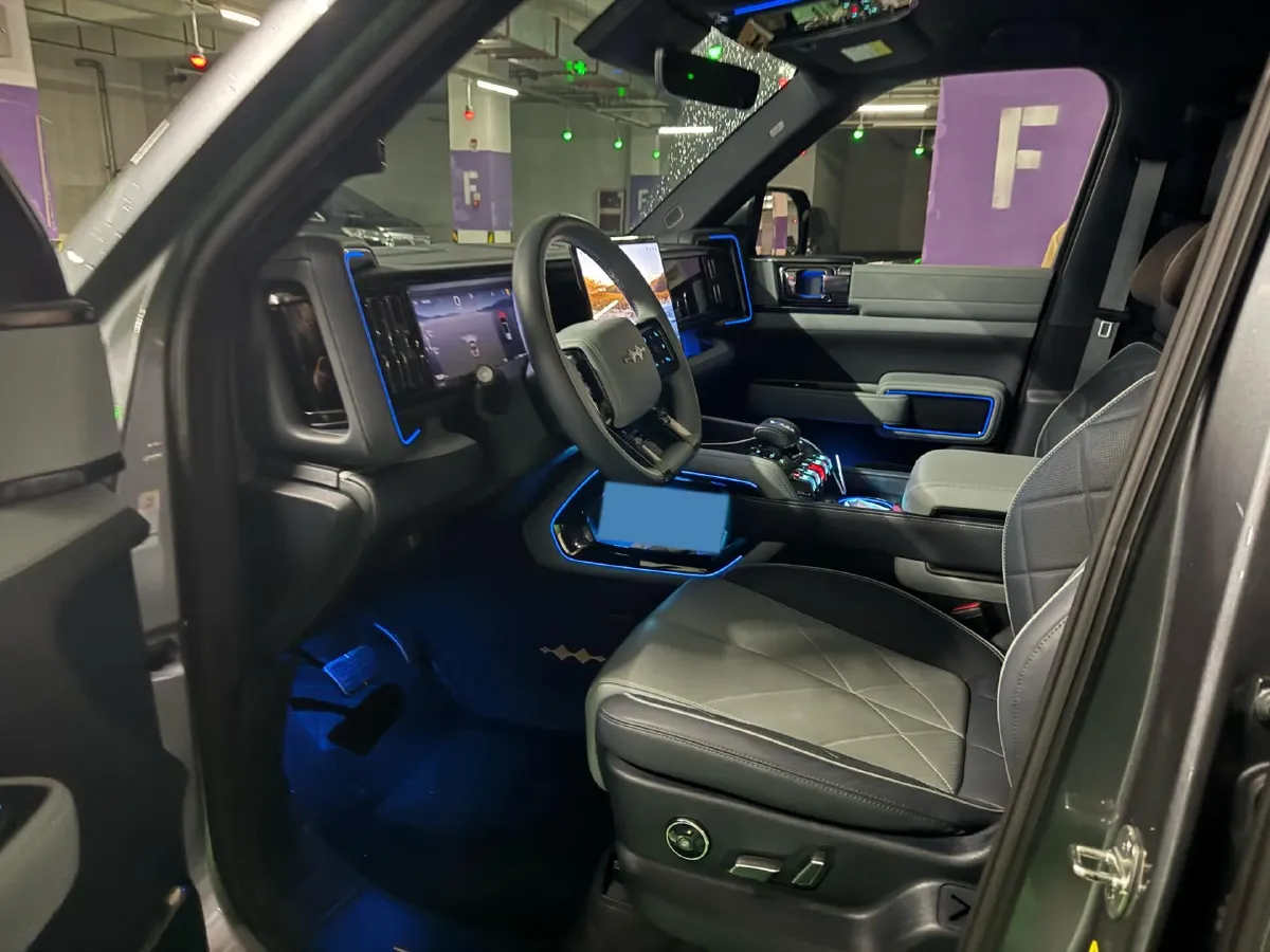 2023 FangChengBao Bao 5 1.5T 194HP L4 E-CVT PHEV 31.8KWH,autocango,china used car exporter,china ev exporter,chinese used car exporter,chinese used ev exporter