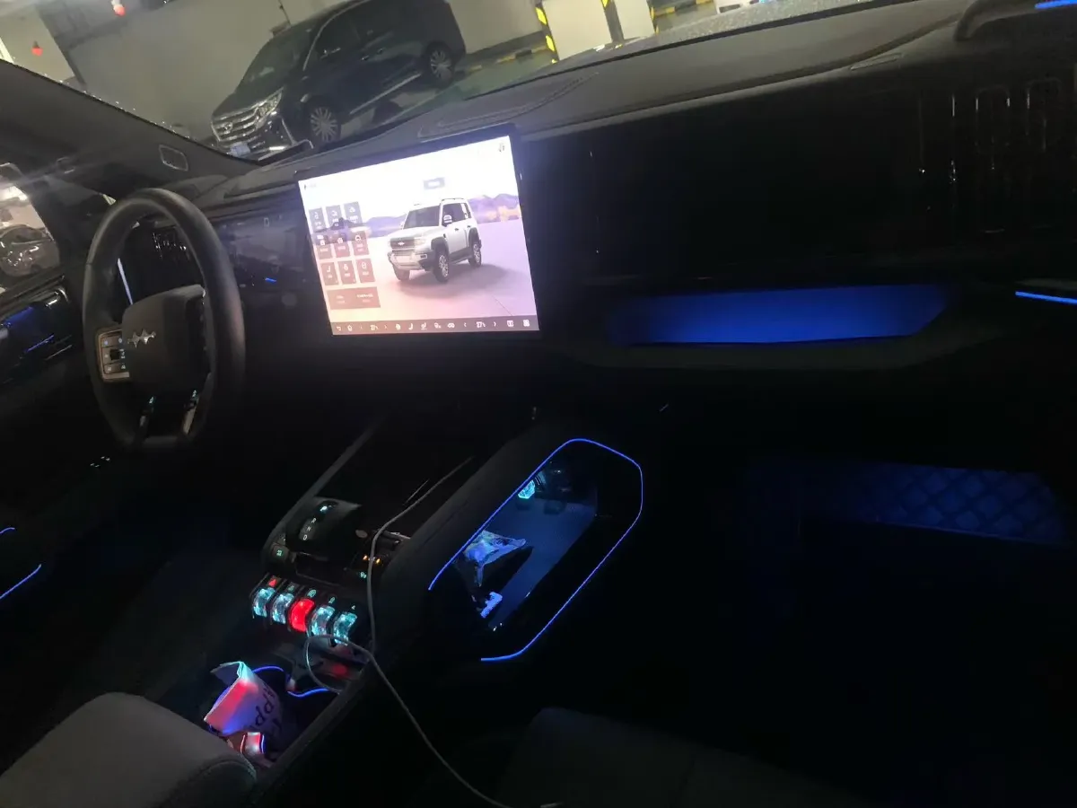 2023 FangChengBao Bao 5 1.5T 194HP L4 E-CVT PHEV 31.8KWH,autocango,china used car exporter,china ev exporter,chinese used car exporter,chinese used ev exporter