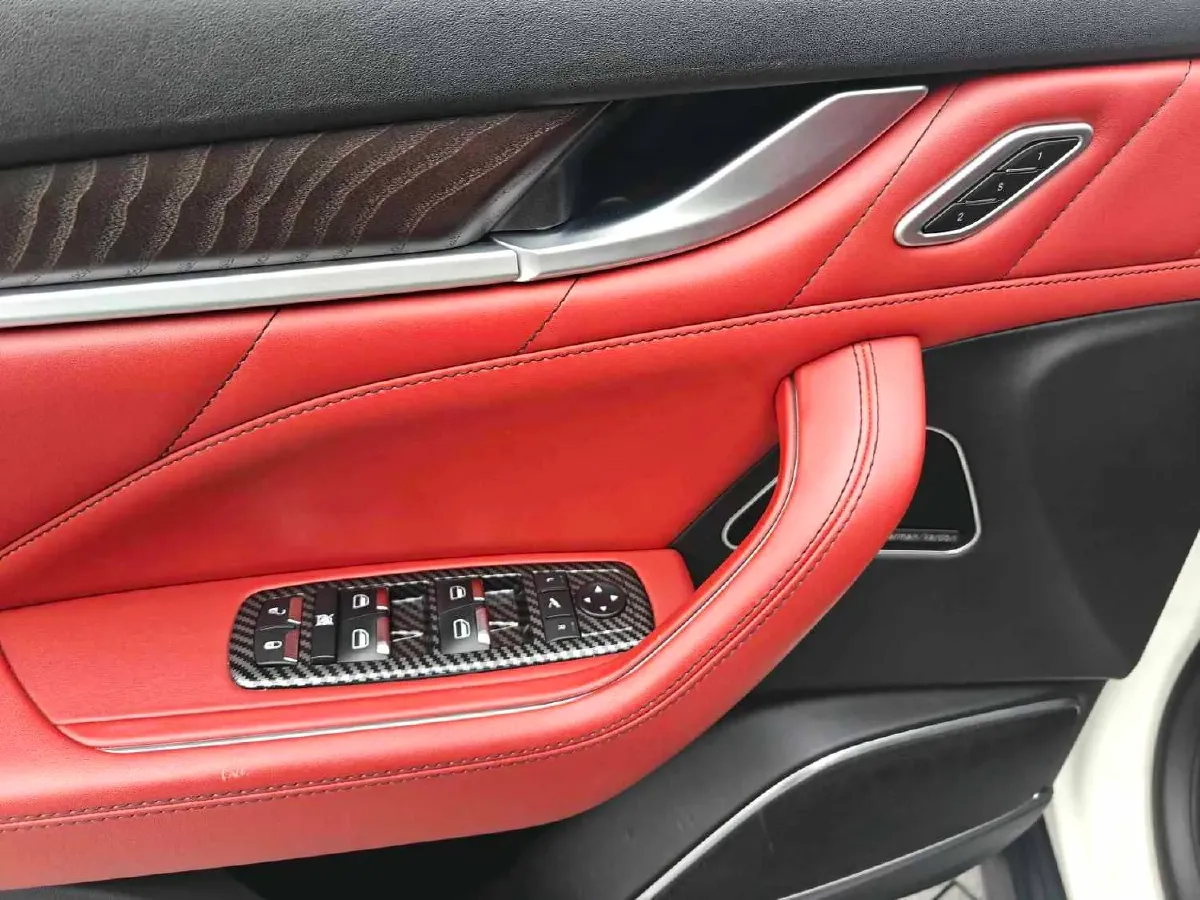 2021 Maserati Levante 3.0T 350HP V6 8AT,autocango,china used car exporter,china ev exporter,chinese used car exporter,chinese used ev exporter