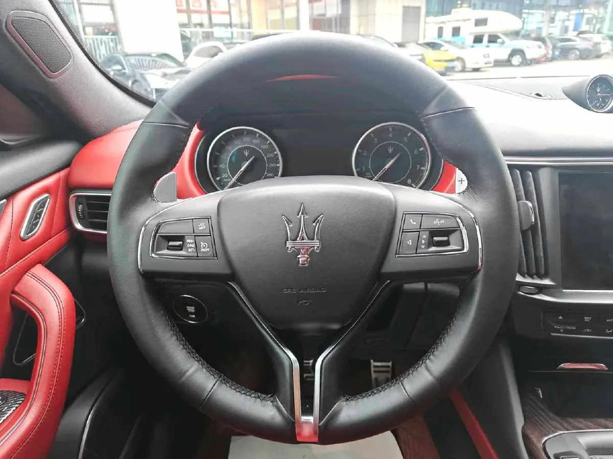 2021 Maserati Levante 3.0T 350HP V6 8AT,autocango,china used car exporter,china ev exporter,chinese used car exporter,chinese used ev exporter