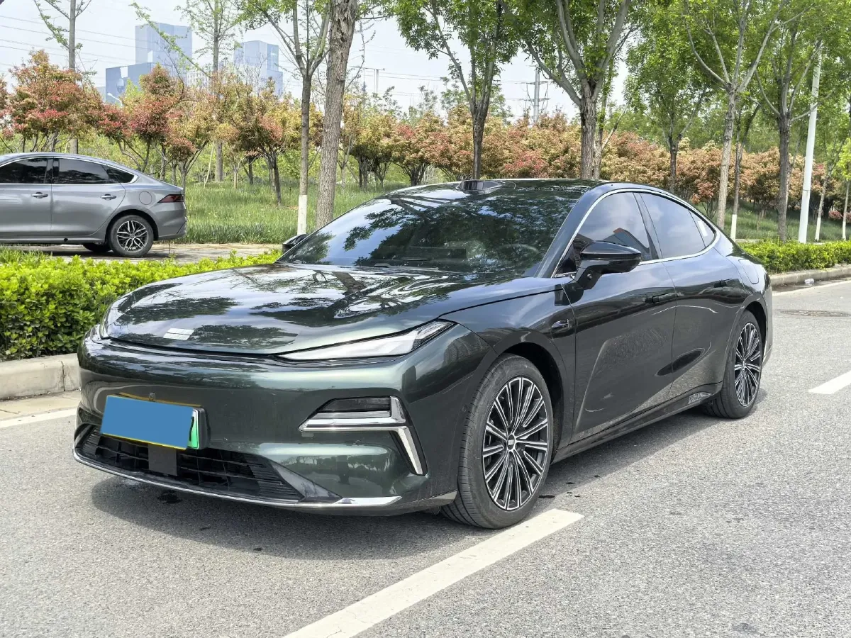 2025 Geely Galaxy Starshine 8 1.5T 163HP L4 3DHT PHEV 27.69KWH,autocango,china used car exporter,china ev exporter,chinese used car exporter,chinese used ev exporter