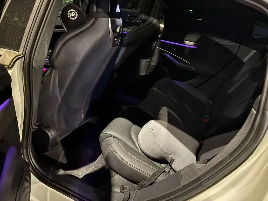 2024 MI SU7 BEV 73.6KWH,autocango,china used car exporter,china ev exporter,chinese used car exporter,chinese used ev exporter