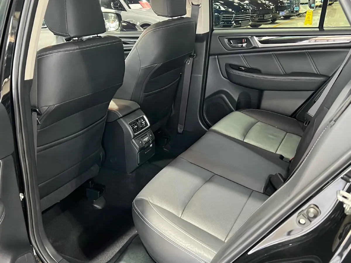 2019 Subaru Outback 2.5L 175HP H4 CVT,autocango,china used car exporter,china ev exporter,chinese used car exporter,chinese used ev exporter