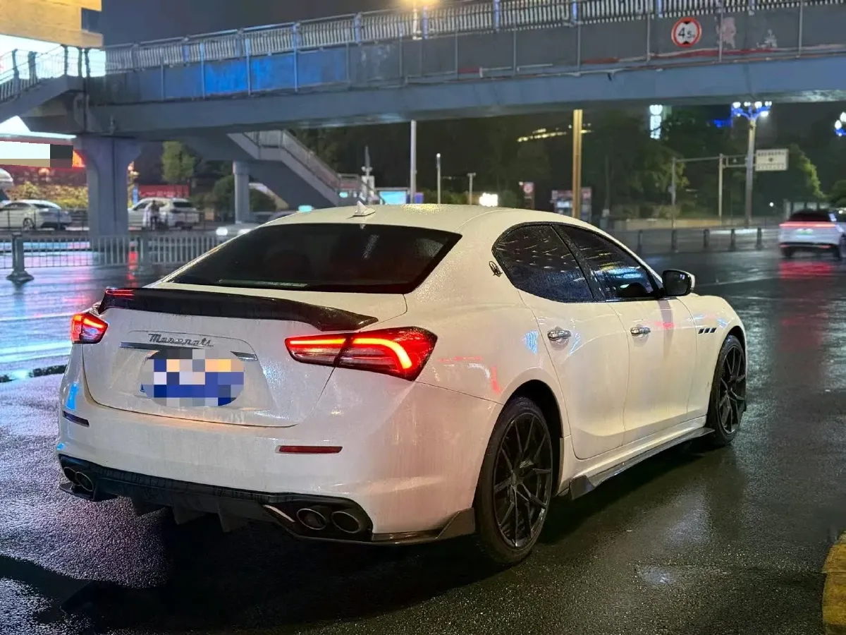 2022 Audi Q7 2.0T 245HP L4 8AT,autocango,china used car exporter,china ev exporter,chinese used car exporter,chinese used ev exporter