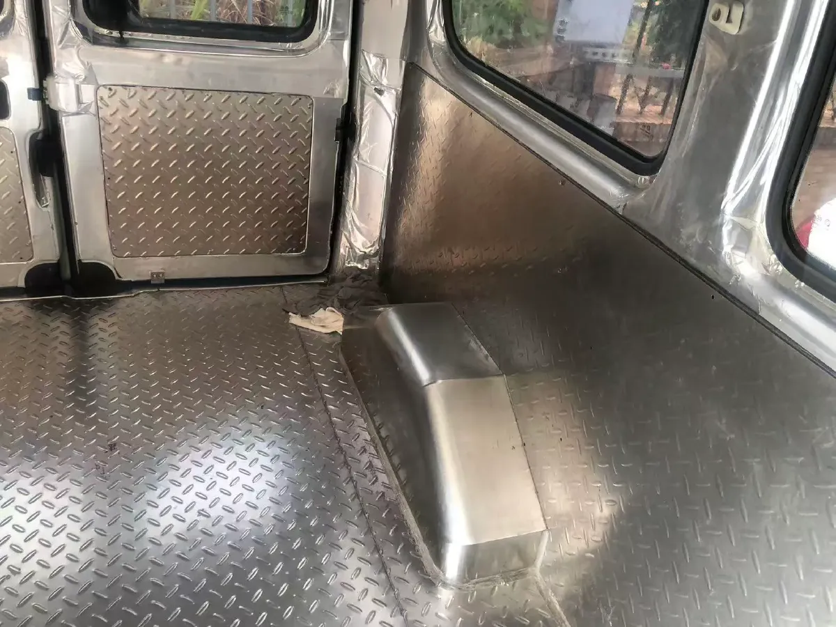 2025 MAXUS XinTu V80 2.0T 147HP L4 6MT,autocango,china used car exporter,china ev exporter,chinese used car exporter,chinese used ev exporter