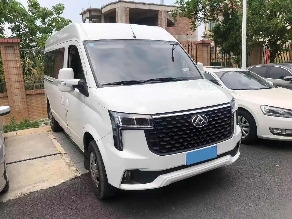 2025 MAXUS XinTu V80 2.0T 147HP L4 6MT,autocango,china used car exporter,china ev exporter,chinese used car exporter,chinese used ev exporter