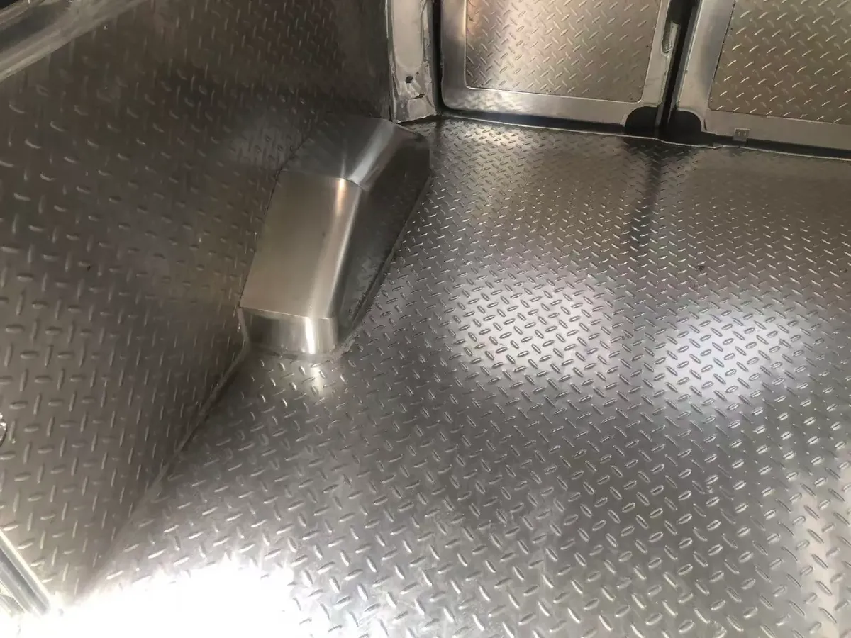 2025 MAXUS XinTu V80 2.0T 147HP L4 6MT,autocango,china used car exporter,china ev exporter,chinese used car exporter,chinese used ev exporter