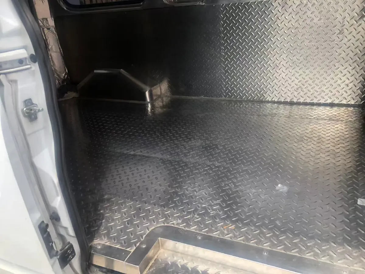 2025 MAXUS XinTu V80 2.0T 147HP L4 6MT,autocango,china used car exporter,china ev exporter,chinese used car exporter,chinese used ev exporter