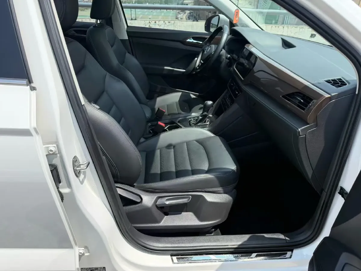 2021 Volkswagen Tharu 1.4T 150HP L4 7DCT,autocango,china used car exporter,china ev exporter,chinese used car exporter,chinese used ev exporter