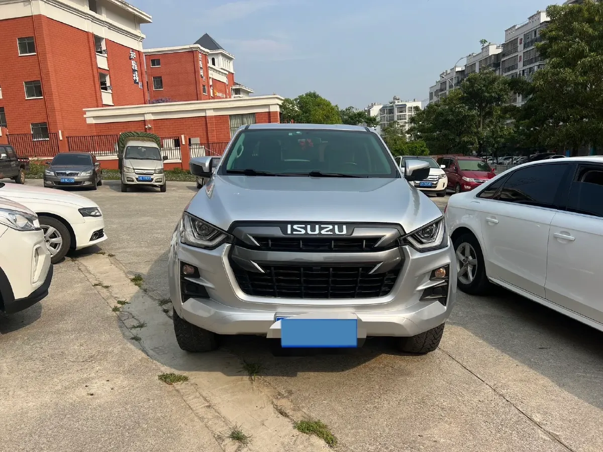 2023 Isuzu LingTuo 2.5T 150HP L4 6MT,autocango,china used car exporter,china ev exporter,chinese used car exporter,chinese used ev exporter