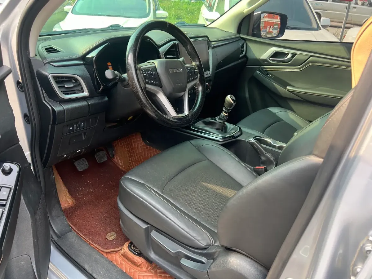 2023 Isuzu LingTuo 2.5T 150HP L4 6MT,autocango,china used car exporter,china ev exporter,chinese used car exporter,chinese used ev exporter