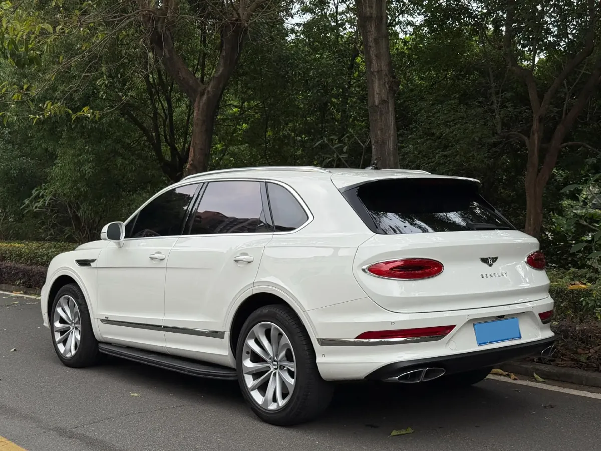 2022 Bentley Bentayga 4.0T 550HP V8 8AT,autocango,china used car exporter,china ev exporter,chinese used car exporter,chinese used ev exporter