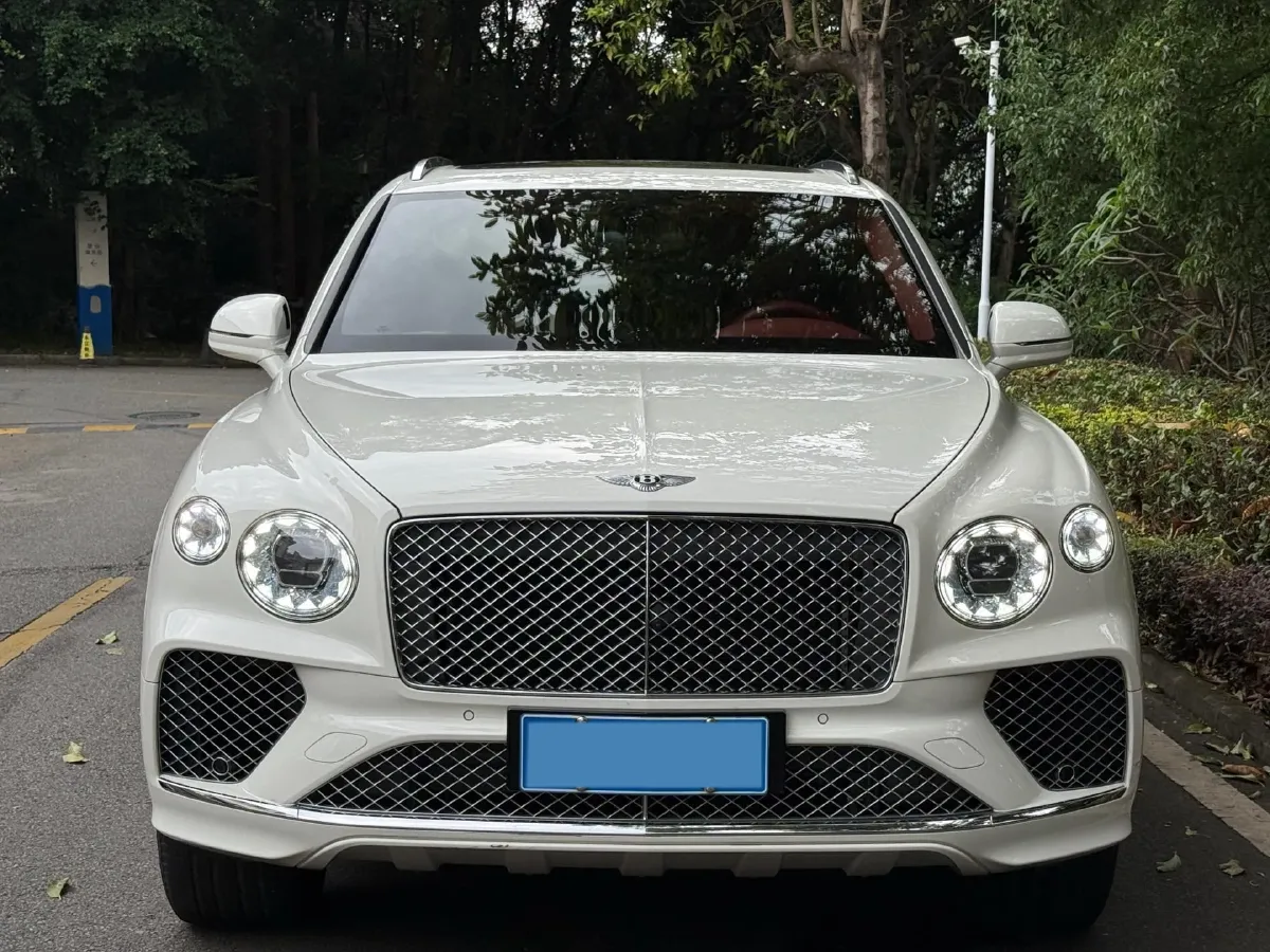 2022 Bentley Bentayga 4.0T 550HP V8 8AT,autocango,china used car exporter,china ev exporter,chinese used car exporter,chinese used ev exporter