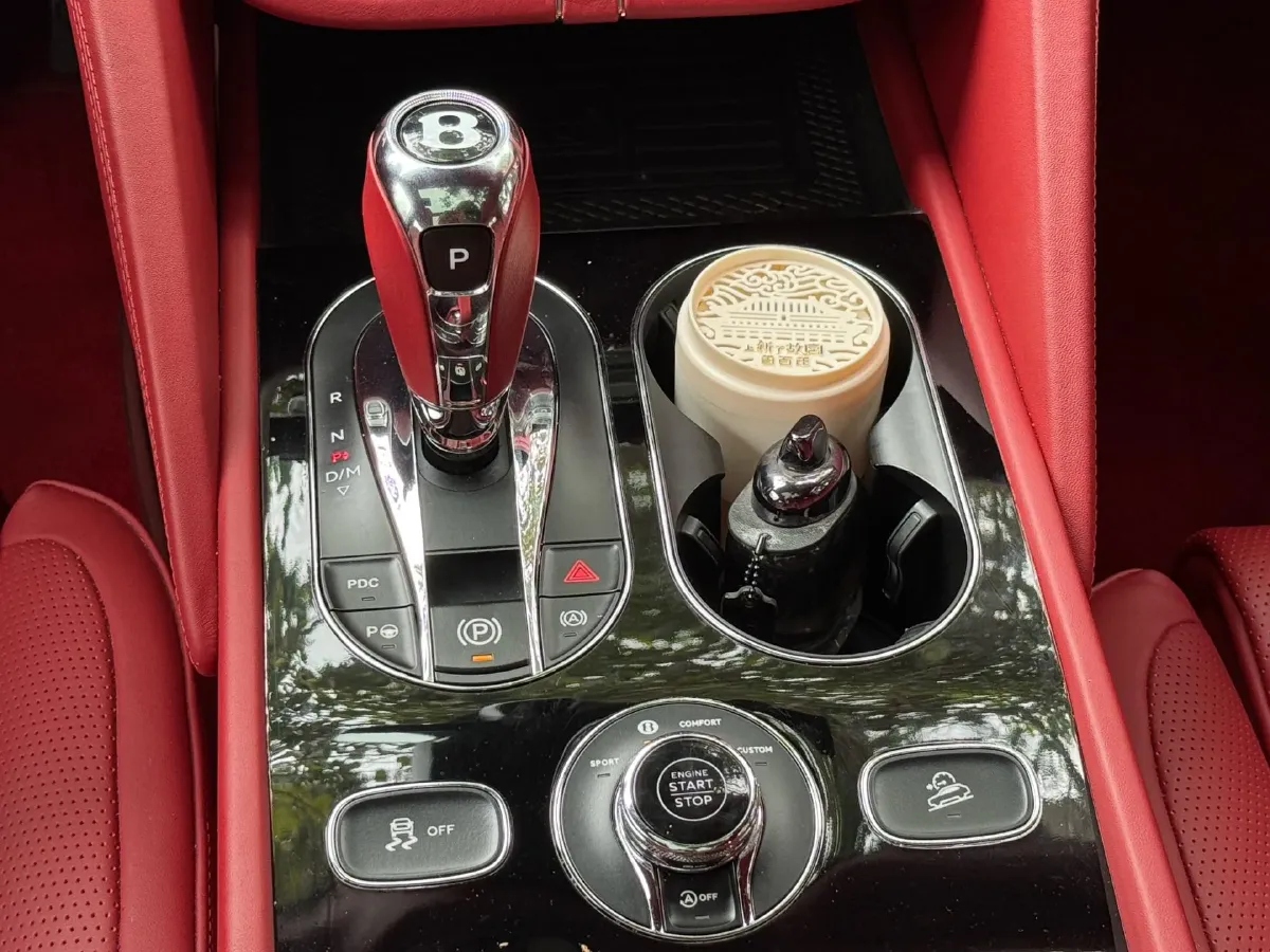 2022 Bentley Bentayga 4.0T 550HP V8 8AT,autocango,china used car exporter,china ev exporter,chinese used car exporter,chinese used ev exporter