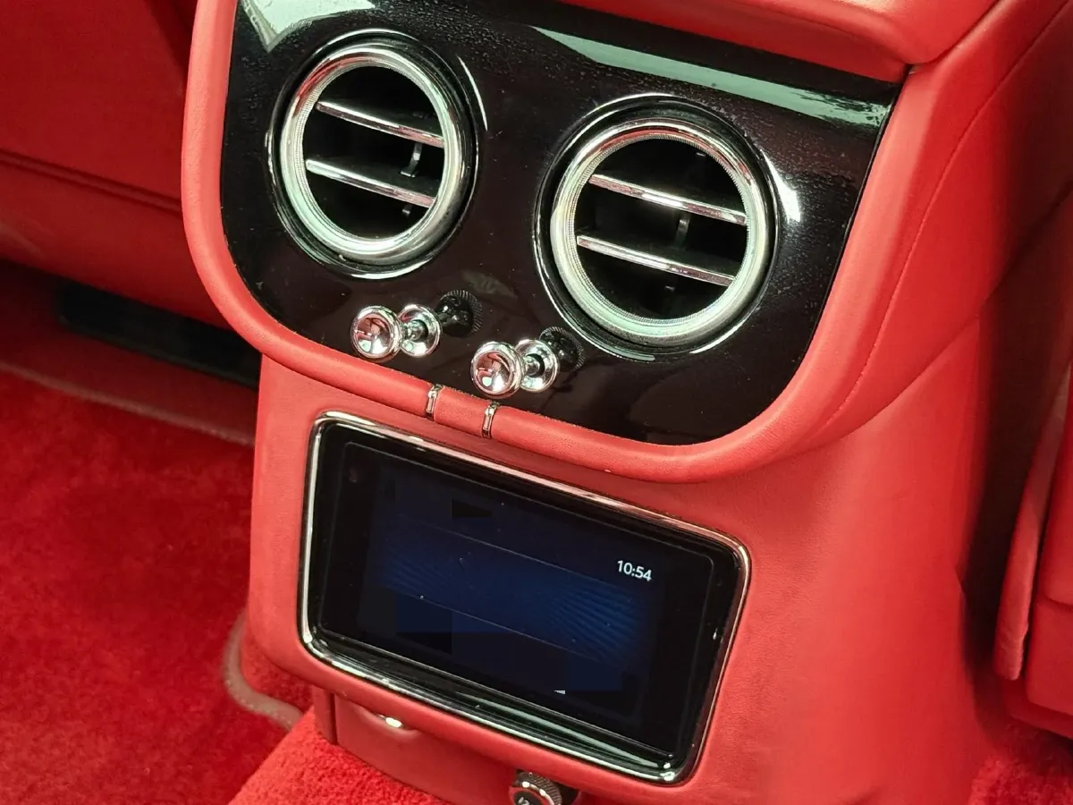 2022 Bentley Bentayga 4.0T 550HP V8 8AT,autocango,china used car exporter,china ev exporter,chinese used car exporter,chinese used ev exporter