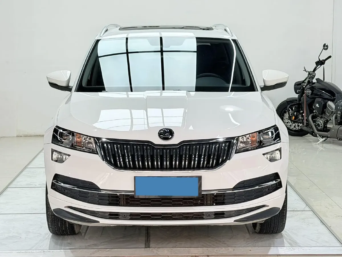 2022 Skoda Karoq 1.4T 150HP L4 7DCT,autocango,china used car exporter,china ev exporter,chinese used car exporter,chinese used ev exporter