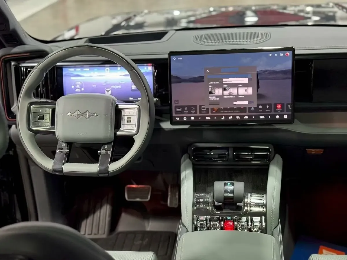 2025 FangChengBao Bao 5 1.5T 194HP L4 E-CVT PHEV 31.8KWH,autocango,china used car exporter,china ev exporter,chinese used car exporter,chinese used ev exporter