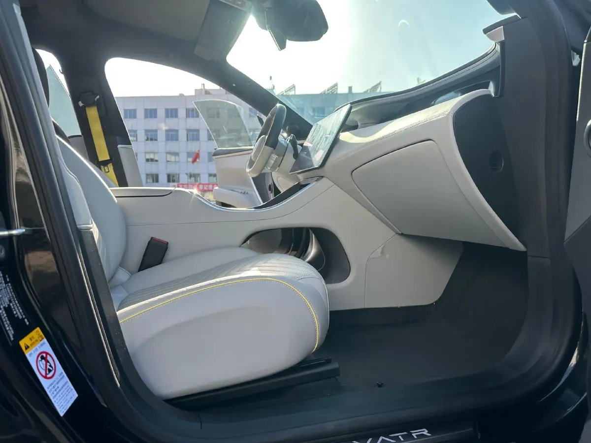 2023 Avatr 11 BEV 90.38KWH,autocango,china used car exporter,china ev exporter,chinese used car exporter,chinese used ev exporter