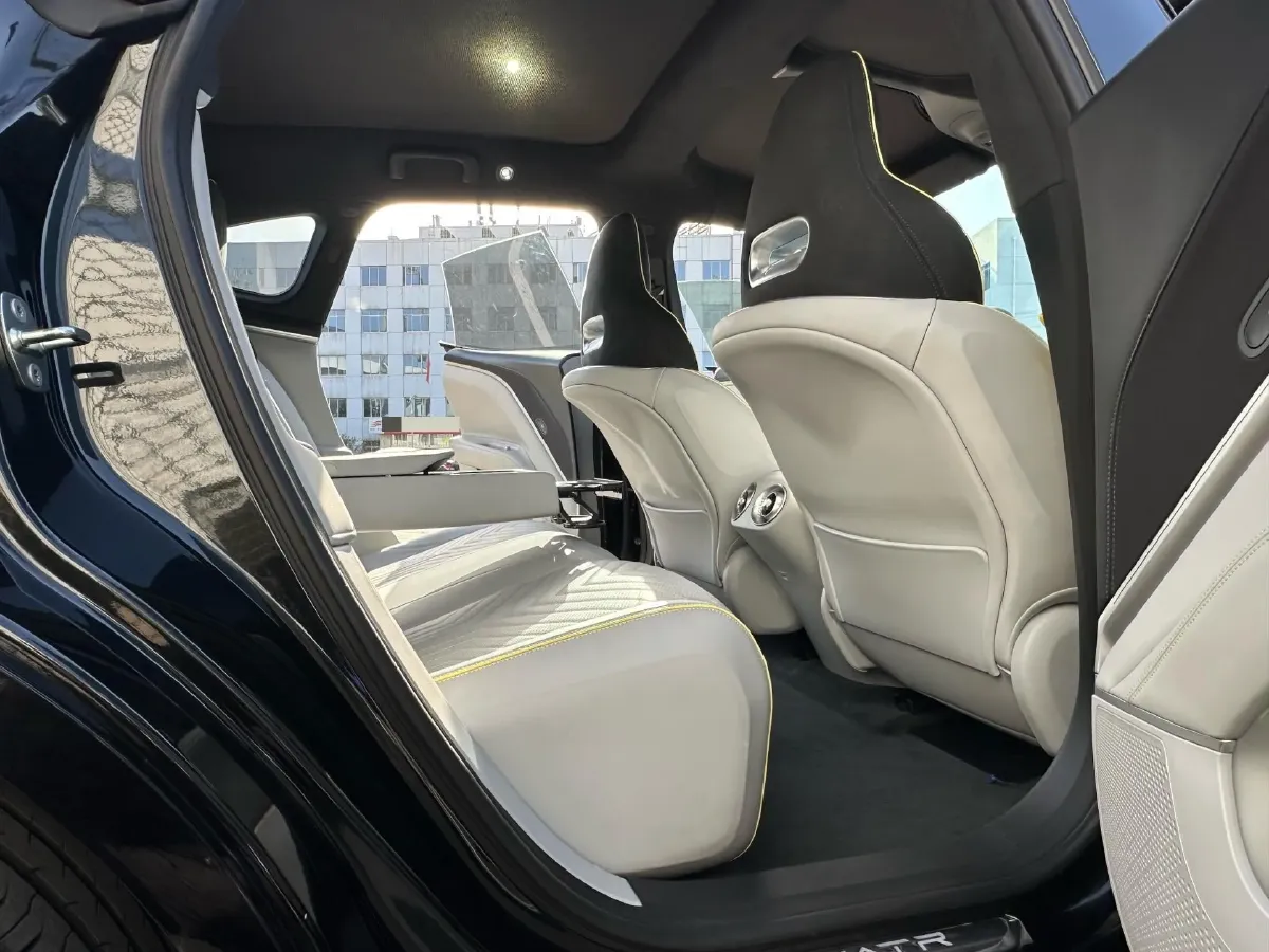 2023 Avatr 11 BEV 90.38KWH,autocango,china used car exporter,china ev exporter,chinese used car exporter,chinese used ev exporter