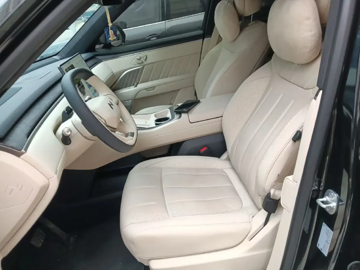 2025 ONVO L90 BEV,autocango,china used car exporter,china ev exporter,chinese used car exporter,chinese used ev exporter