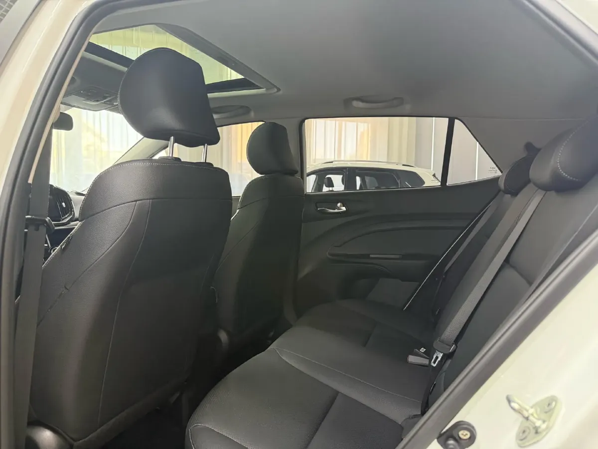 2021 Kia KX1 1.4L 100HP L4 CVT,autocango,china used car exporter,china ev exporter,chinese used car exporter,chinese used ev exporter