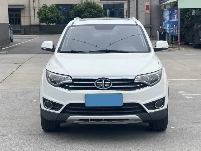 2017 FAW Senia R7 1.6L 116HP L4 6AT,autocango,china used car exporter,china ev exporter,chinese used car exporter,chinese used ev exporter