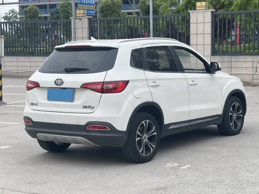 2017 FAW Senia R7 1.6L 116HP L4 6AT,autocango,china used car exporter,china ev exporter,chinese used car exporter,chinese used ev exporter