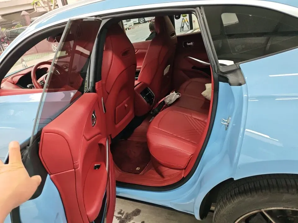 2023 Aston Martin DBX 3.0T 435HP L6 9AT,autocango,china used car exporter,china ev exporter,chinese used car exporter,chinese used ev exporter