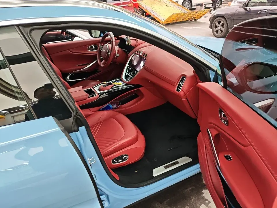 2023 Aston Martin DBX 3.0T 435HP L6 9AT,autocango,china used car exporter,china ev exporter,chinese used car exporter,chinese used ev exporter