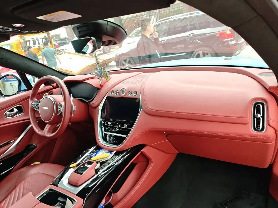 2023 Aston Martin DBX 3.0T 435HP L6 9AT,autocango,china used car exporter,china ev exporter,chinese used car exporter,chinese used ev exporter