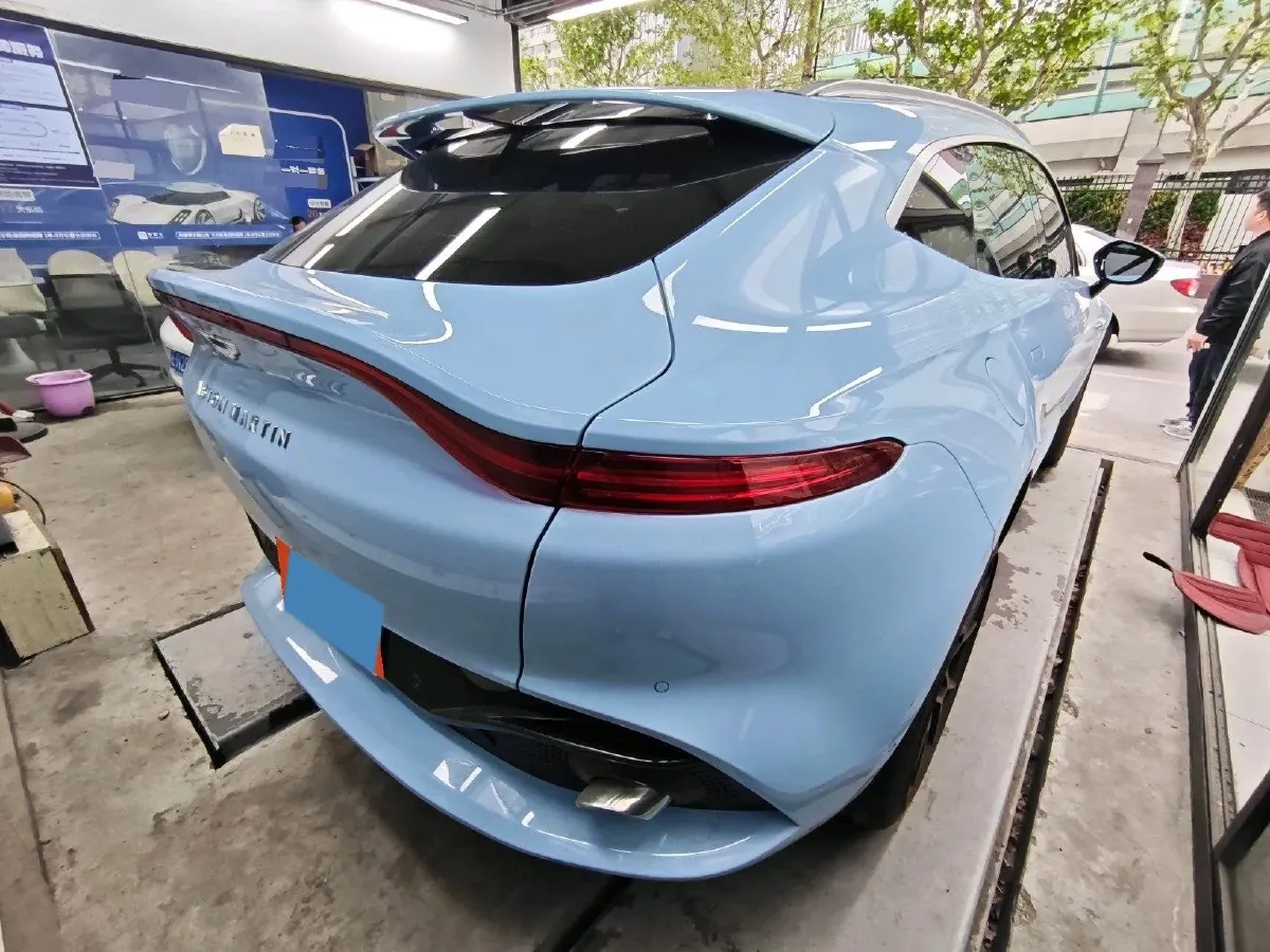 2023 Aston Martin DBX 3.0T 435HP L6 9AT,autocango,china used car exporter,china ev exporter,chinese used car exporter,chinese used ev exporter