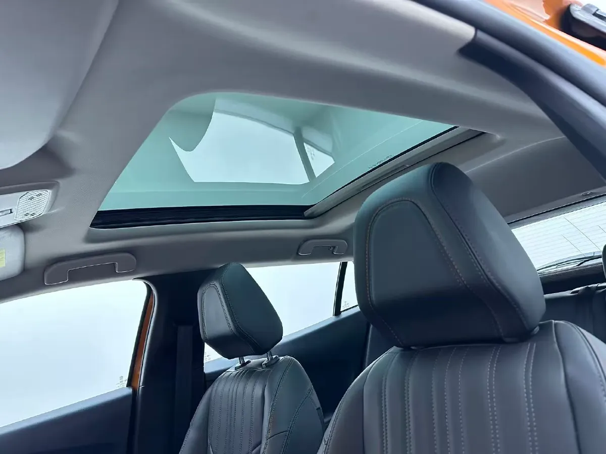 2022 Peugeot 2008 1.2T 136HP L3 6DCT,autocango,china used car exporter,china ev exporter,chinese used car exporter,chinese used ev exporter