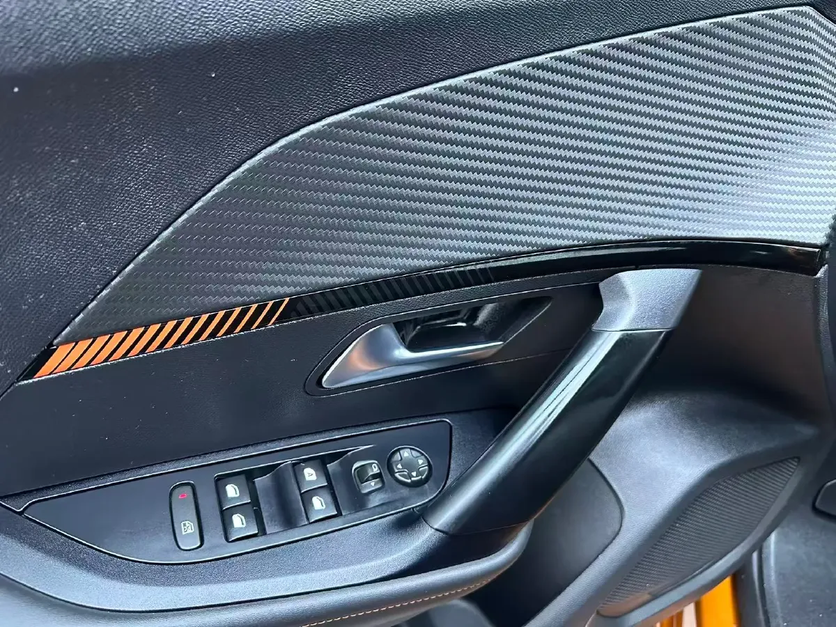 2022 Peugeot 2008 1.2T 136HP L3 6DCT,autocango,china used car exporter,china ev exporter,chinese used car exporter,chinese used ev exporter