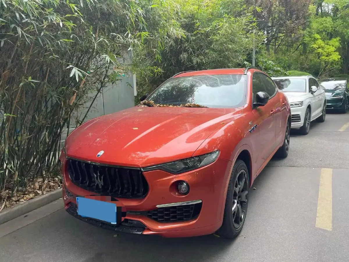 2022 Maserati Levante 2.0T 330HP L4 8AT,autocango,china used car exporter,china ev exporter,chinese used car exporter,chinese used ev exporter