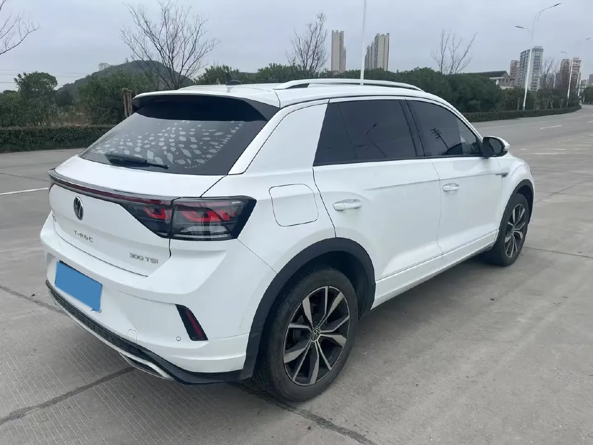 2023 Volkswagen T-Roc 1.5T 160HP L4 7DCT,autocango,china used car exporter,china ev exporter,chinese used car exporter,chinese used ev exporter