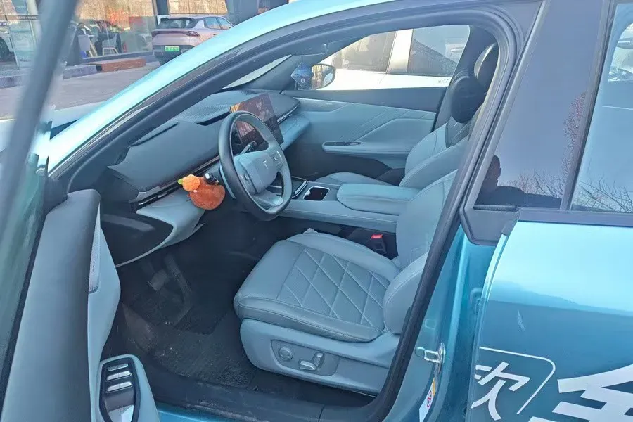 2025 ChangAn QiYuan A07 BEV 56.1KWH,autocango,china used car exporter,china ev exporter,chinese used car exporter,chinese used ev exporter