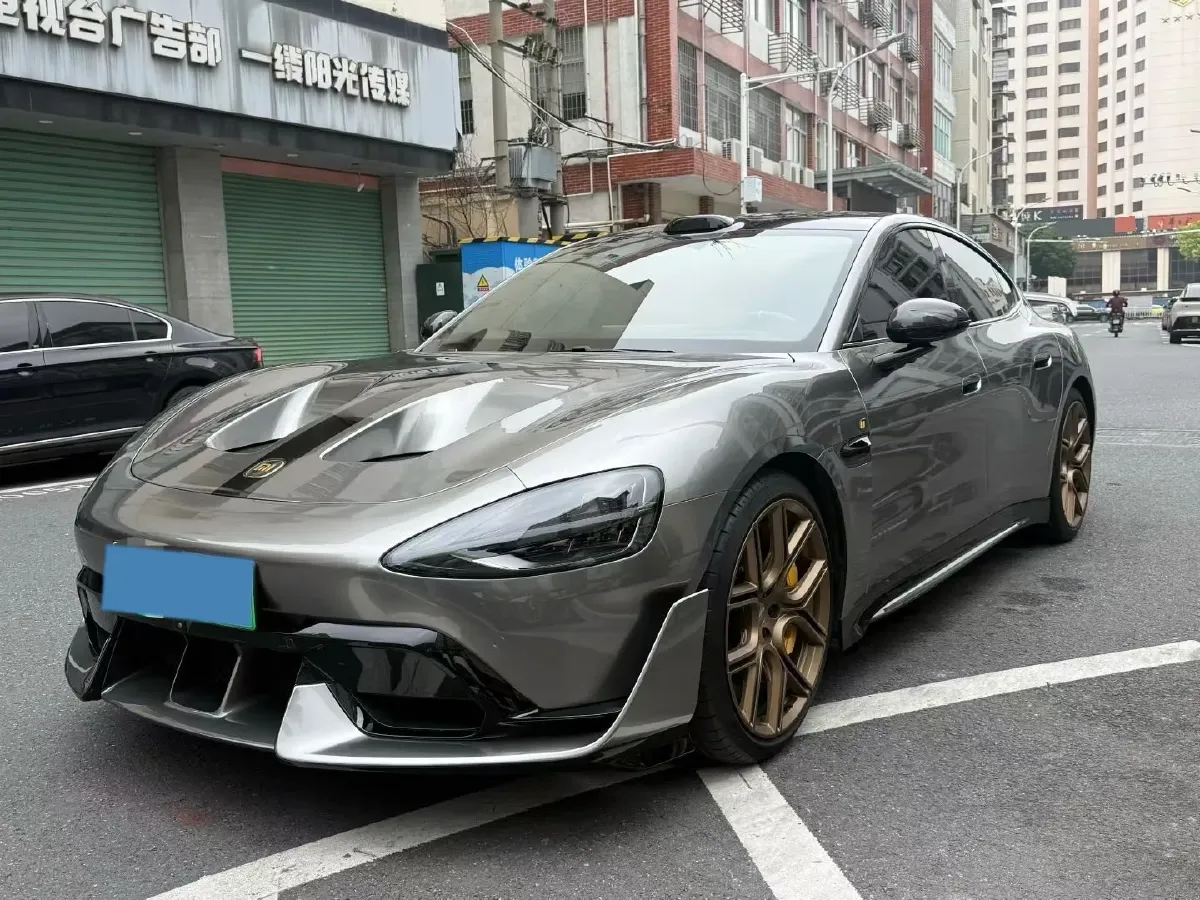 2025 MI SU7 Ultra BEV 93.7KWH,autocango,china used car exporter,china ev exporter,chinese used car exporter,chinese used ev exporter