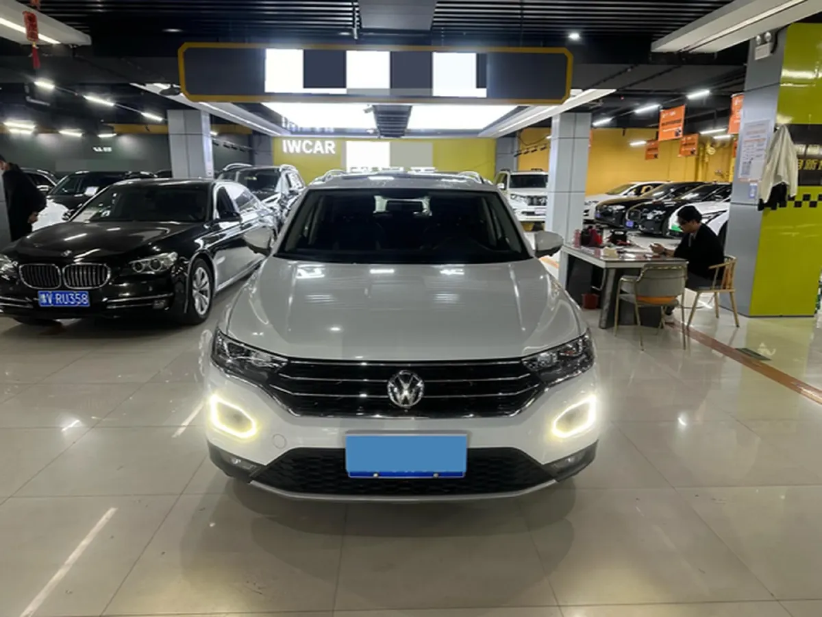 2019 Volkswagen T-Roc 1.4T 131HP L4 7DCT,autocango,china used car exporter,china ev exporter,chinese used car exporter,chinese used ev exporter