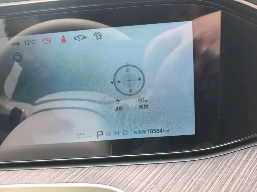 2025 Denza DenzaN9 2.0T 207HP L4 E-CVT PHEV,autocango,china used car exporter,china ev exporter,chinese used car exporter,chinese used ev exporter