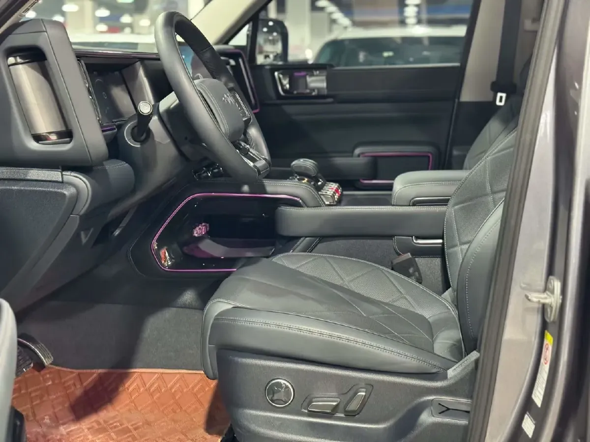 2023 FangChengBao Bao 5 1.5T 194HP L4 E-CVT PHEV 31.8KWH,autocango,china used car exporter,china ev exporter,chinese used car exporter,chinese used ev exporter