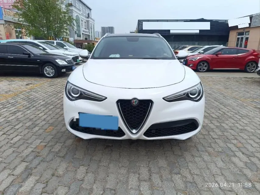 2017 Jaguar XE 2.0T 240HP L4 8AT,autocango,china used car exporter,china ev exporter,chinese used car exporter,chinese used ev exporter