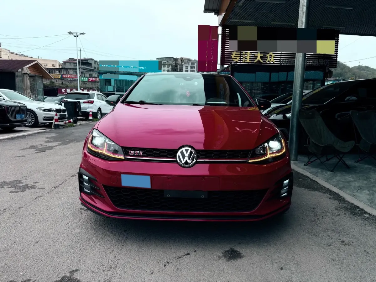 2018 Volkswagen GolfGTI 2.0T 220HP L4 7DCT,autocango,china used car exporter,china ev exporter,chinese used car exporter,chinese used ev exporter