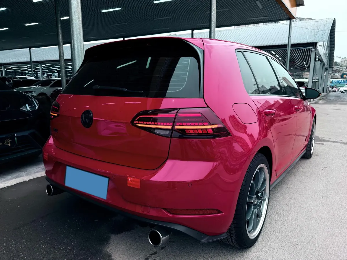 2018 Volkswagen GolfGTI 2.0T 220HP L4 7DCT,autocango,china used car exporter,china ev exporter,chinese used car exporter,chinese used ev exporter